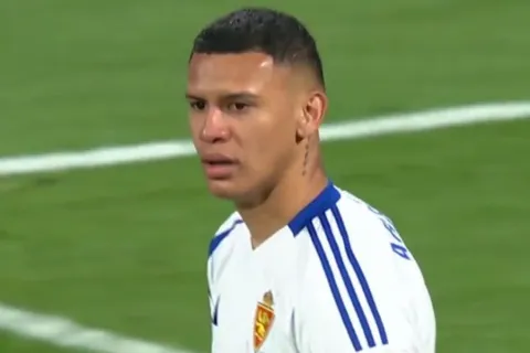 Ultimátum en el Real Zaragoza de Kervin Arriaga antes de irse con la selección de Honduras
