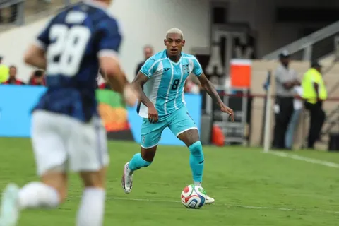 Se confirma el gran salto de Joseph Rosales que ilusiona a la Selección de Honduras