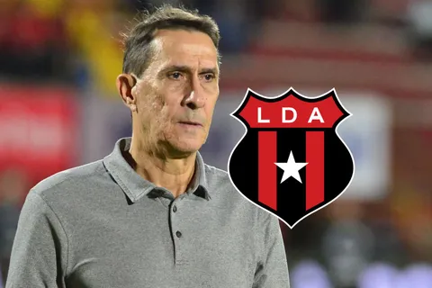 Alexandre Guimaraes en Alajuelense.