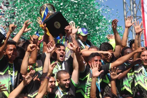 Hizo historia en Antigua, DT argentino vuelve a Guatemala para salvar un club de la Liga Nacional