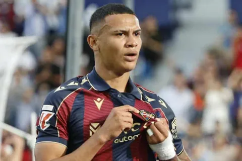 Kervin Arriaga marcó su primer gol con Levante y así reaccionó la Liga Española; toda Honduras aplaude