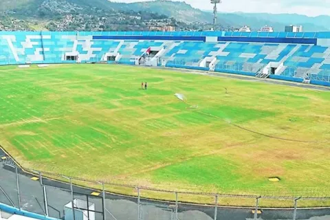El estadio Chelato Uclés ya no será remodelado
