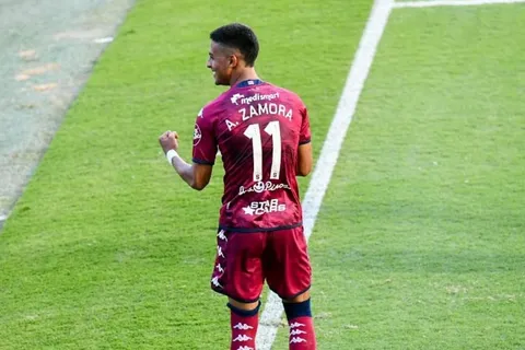 Álvaro Zamora podría salir de Saprissa ante ofertas de clubes en Europa