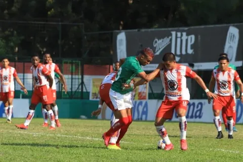 Vida venció de visita a Marathón y es líder solitario de su grupo