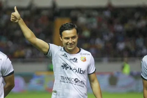 "Me abrió las puertas": Cubo Torres eligió equipo en Costa Rica