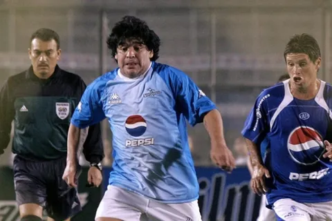 La noche que Diego Maradona llevó su Showbol a Guatemala