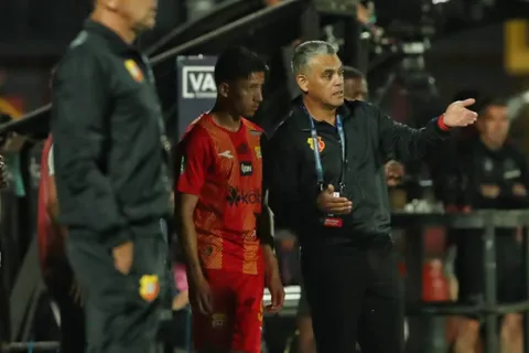 Héctor Altamirano aseguró que la expulsión le costó la derrota a Herediano frente a Toluca