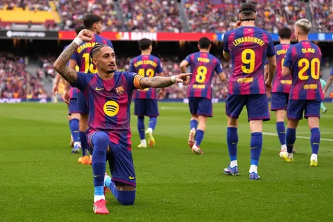 Raphinha, Lamine Yamal y Fermín ponen al Barcelona a un ritmo goleador histórico