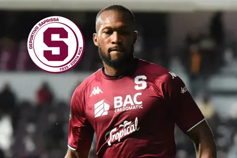 Kendall Waston no duda y expone al culpable de la derrota de Saprissa ante CAI: "Tiene que meter los goles"