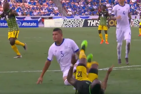 El Salvador iguala con Jamaica y aplaza su paso a cuartos en Copa Oro