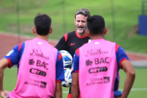 Thomas Christiansen asegura que no hay excusas para no clasificar al Mundial 2026
