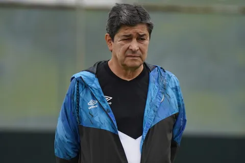 Luis Fernando Tena no está de acuerdo con el formato de competencia de la Liga de Naciones