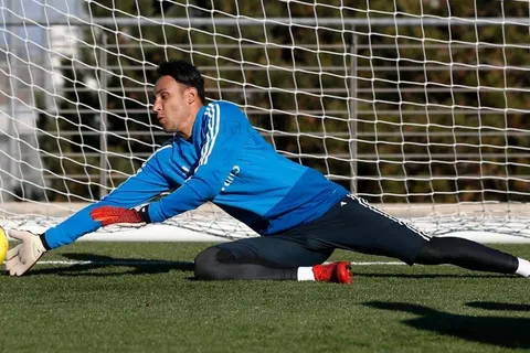Así esperan los pretendientes convencer a Keylor