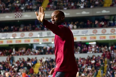 Wanchope toma una polémica decisión.