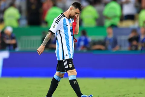 Lionel Messi se lesionó y no estará contra El Salvador. (Foto: Getty Images)