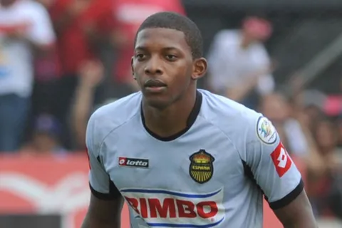 Buba López define su futuro futbolístico