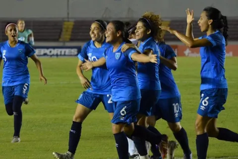 Guatemala acabó el sueño olímpico de Honduras y jugará finalísima ante Panamá