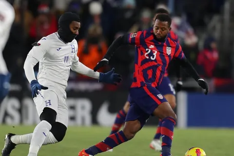 Honduras sufrió el frío y cayó 3-0 contra Estados Unidos
