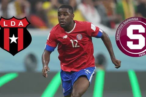 Como con Joel Campbell: Los casos más recientes en que Alajuelense y Saprissa se disputaron un fichaje
