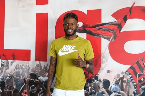 Alajuelense: Panameño Freddy Góndola ya llegó a Costa Rica