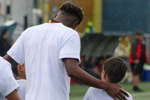 Allan Alemán revela el gran gesto de Freddy Góndola: “Es uno de los que más ayuda a los niños del CAR”