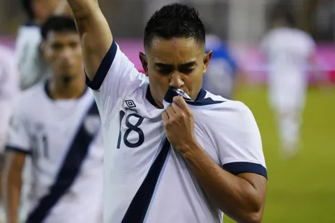 Óscar Santis conmueve a toda Guatemala con su mensaje de despedida