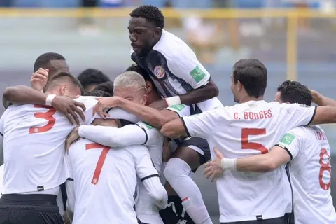 Costa Rica le ganó a El Salvador y se acerca a Qatar 2022 [VIDEO]