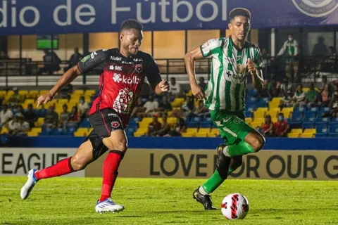Una vez más, Rolando Blackburn queda debiendo en su rendimiento