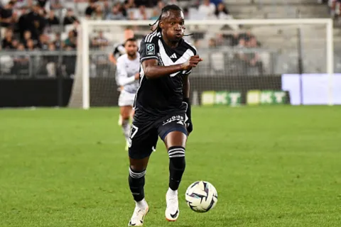 Alberth Elis vuelve a los entrenamientos del Girondins Burdeos tras recuperarse de su lesión