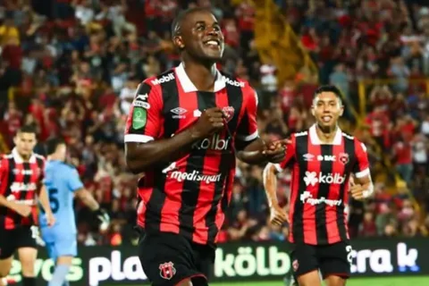 Jugadores de Saprissa responden a Campbell: el ADN sí existe en el fútbol