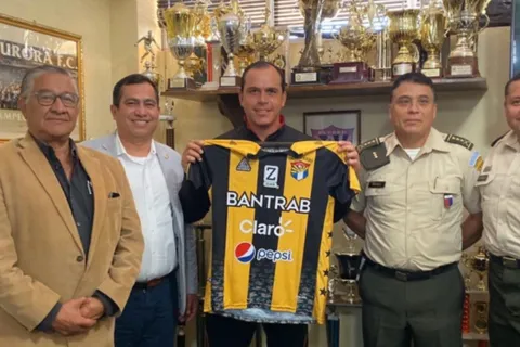 Dwight Pezzarossi vuelve al ruedo en el fútbol de Guatemala