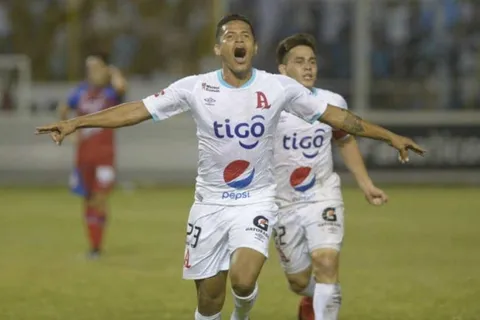 Puma Peña se va de Alianza y ya tiene confirmado su nuevo club