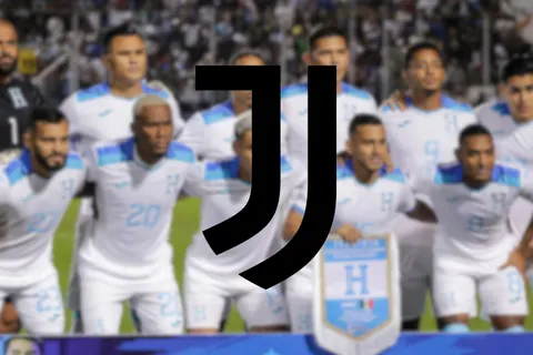 La Selección de Honduras en un partido correspondiente a la Liga de Naciones Concacaf.