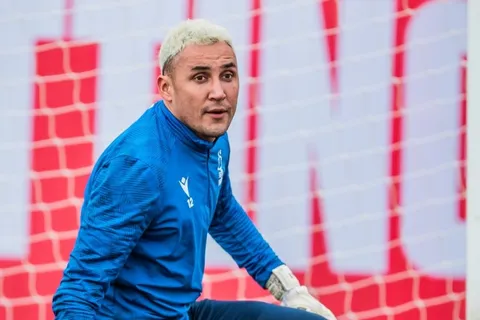 La ilusión y felicidad de los jóvenes porteros del Nottingham al conocer a Keylor Navas [VIDEO]
