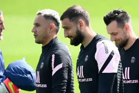 Gianliugi Donnarumma define su futuro, tras la salida de Navas. (Foto: Getty Images)
