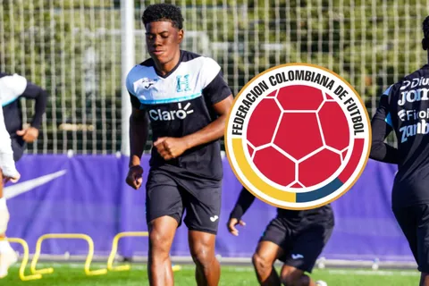 Mientras Dereck Moncada está convocado con Honduras, surge la noticia que lo pone en alto en Colombia