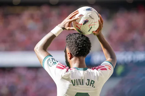 El acercamiento del Arsenal a Vinícius y por qué se quedó en Real Madrid