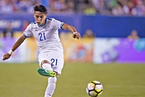 Concacaf premió a Bryan Tamacas de El Salvador por su desempeño en la Copa Oro