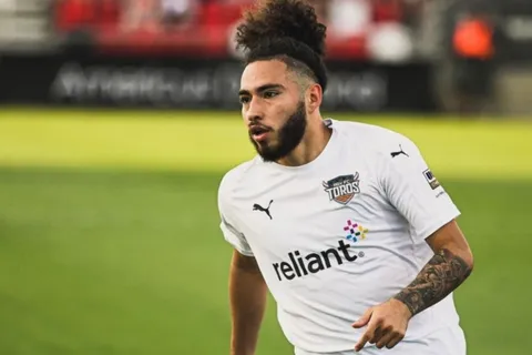 Christian Sorto cambia de club y compartirá plantel con otro salvadoreño