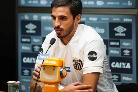"El Capi" Ruiz no quiere de vuelta a Pinto en la Tricolor