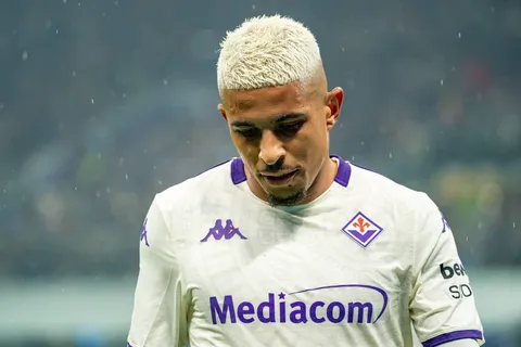 Juventus, Milan y Barcelona estarían interesados en Dodô, que podría salir gratis de Fiorentina en 2027
