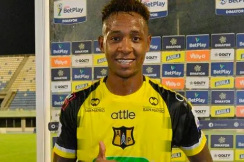 Brayan Gil aún no le responde a El Salvador