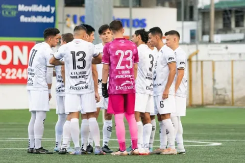 Sporting sigue el paso de los equipos grandes tras impecable inicio de temporada
