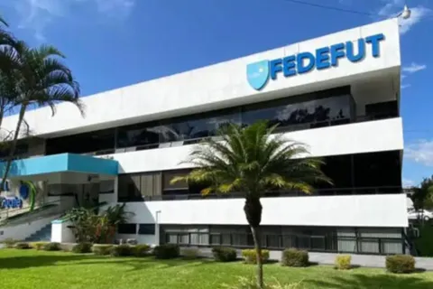 Sanción polémica en el futbol de Guatemala tras una denuncia de insultos racistas