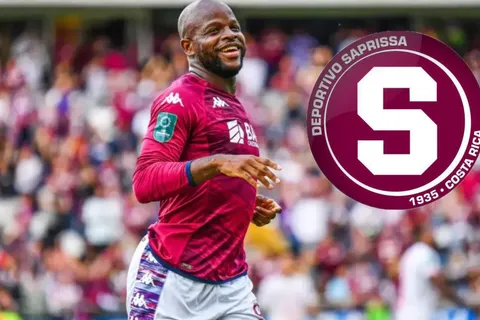 El festejo que desgarra a Saprissa: Javon East sonríe en medio de la tormenta morada