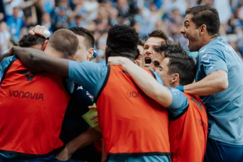 Bochum de Cristian Gamboa consigue triunfo importante en la lucha por la permanencia