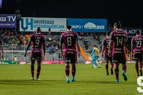 Otro revés: Saprissa pierde un pilar en el peor momento de Vladimir Quesada