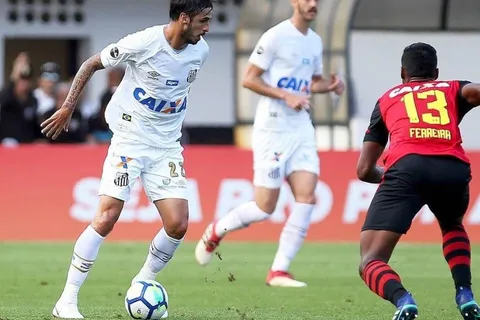 Bryan Ruiz es el primer tico en completar este logro