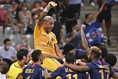 Keylor Navas fue destacado en su cumpleaños por el PSG resaltando sus mejores atajadas [VIDEO]