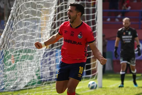 Municipal logró su primera victoria de la temporada